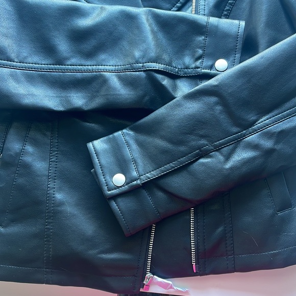 ✨NWT✨ Express Black Leather Jacket - Picture 5 of 8